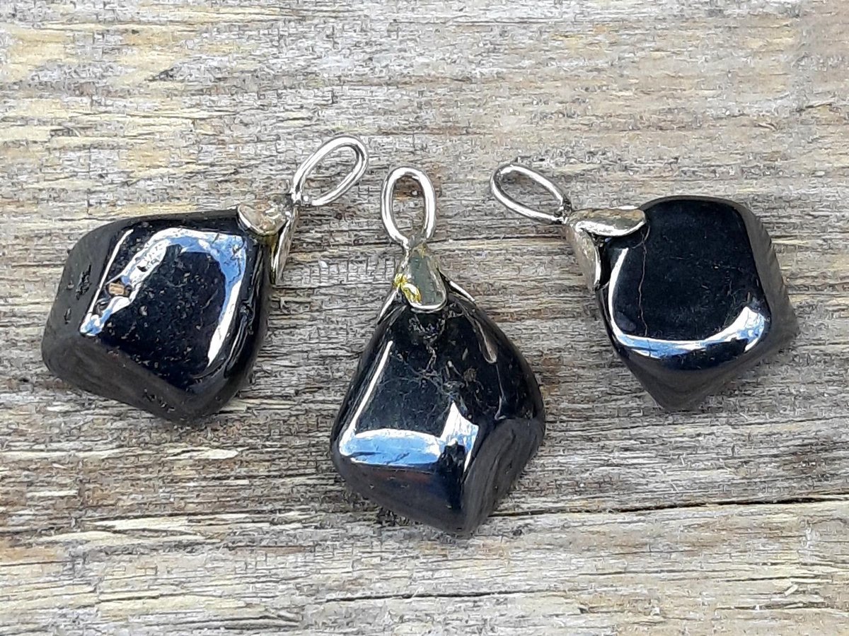 Edelsteen Magnetiet hanger